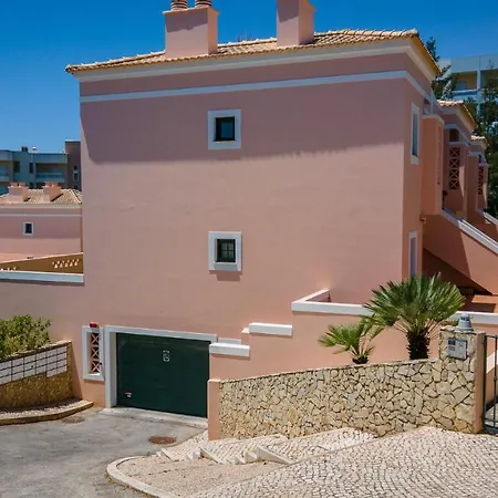 Glamorous 1Bdr Apartment W/ Balcony And Pool By Lovelystay Apartment