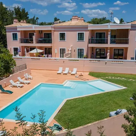 Glamorous 1Bdr Apartment W/ Balcony And Pool By Lovelystay * Alvor